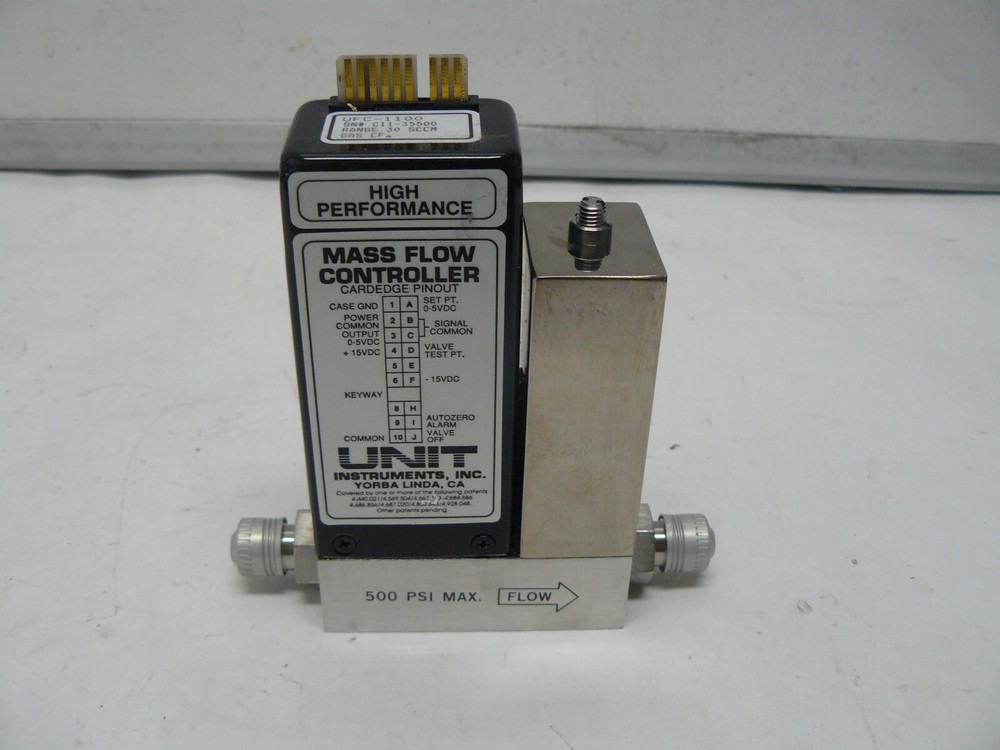 Unit Instruments UFC-1100 mass flow controller range 30 SCCM gas CF4