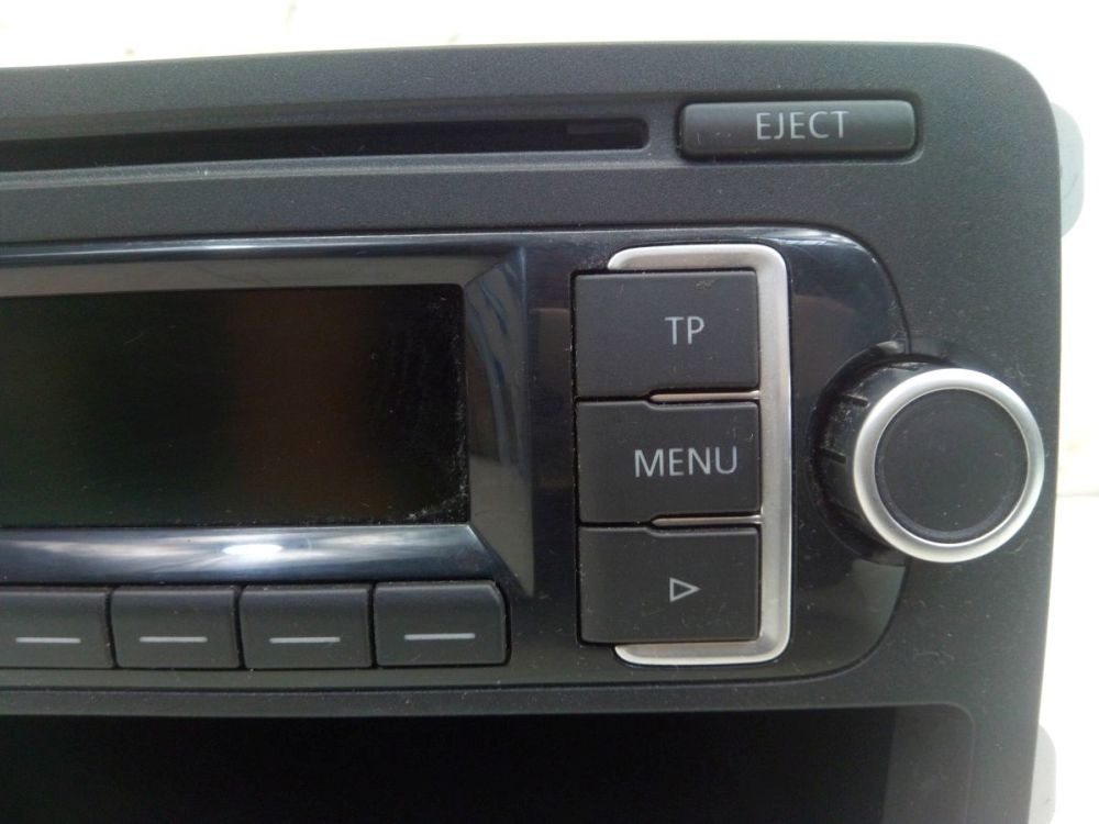 Radio/CD Combined Change * CODE Not Present. Compatible with VW POLO V (6C1)