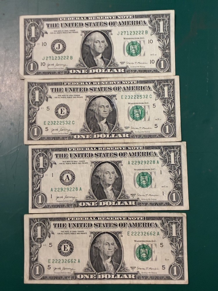 =#27— 8  assorted Years two’s 5 Of A Kind $ notes.