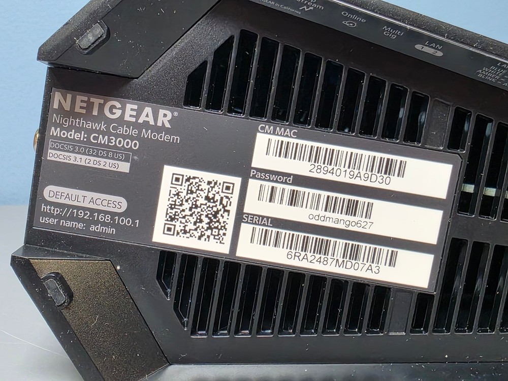 Netgear Nighthawk Mid-High Split Cable Modem CM3000-100NAR Preowned