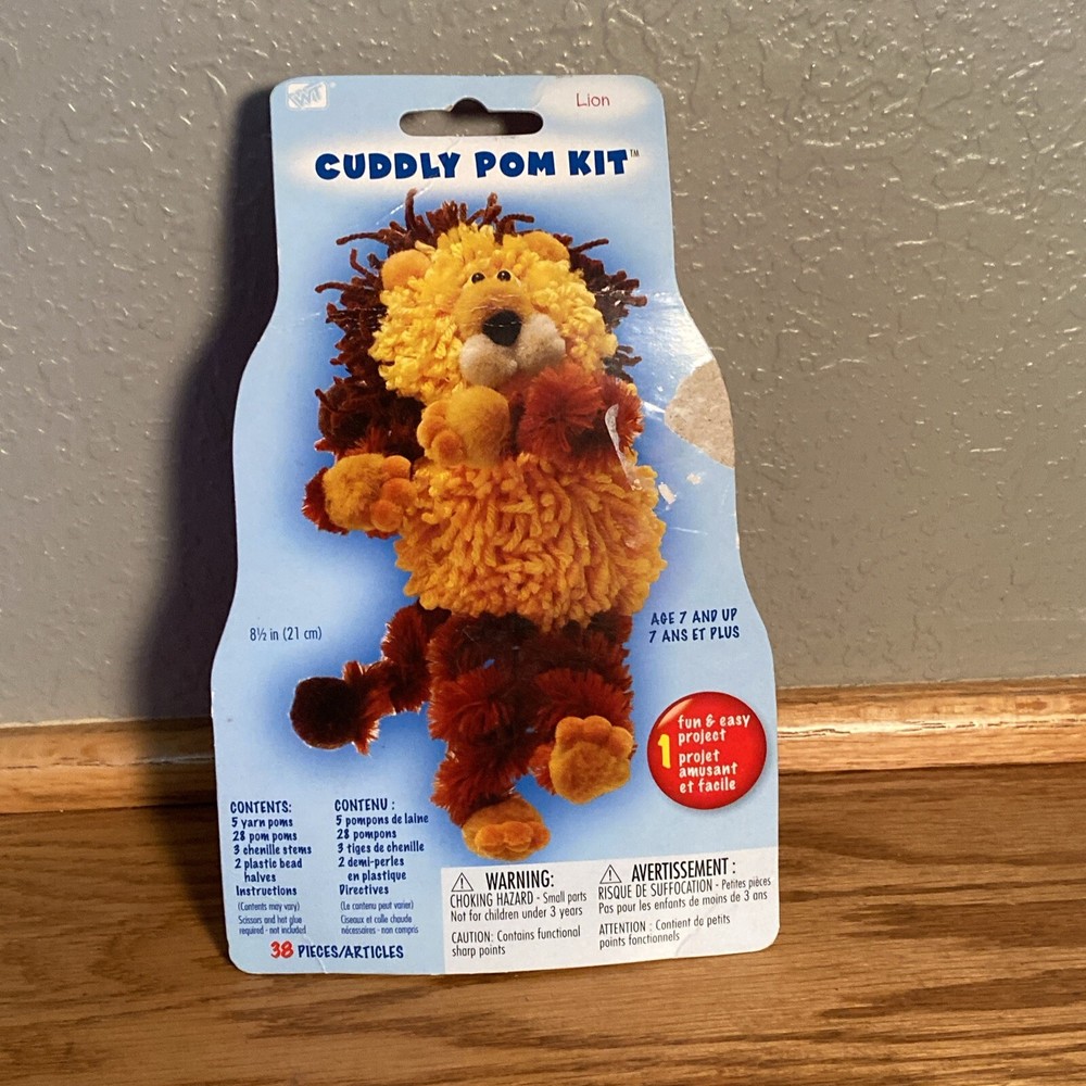 Cuddly Pom Kit Lion New In Package