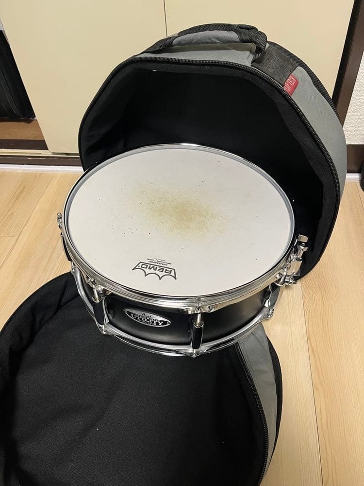 Pearl M1455M Snare Drum 14 inch Maple Shell with Case and Hardware