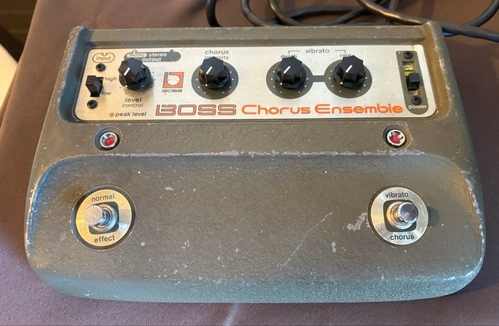 BOSS CE-1 Chorus Ensemble  Working