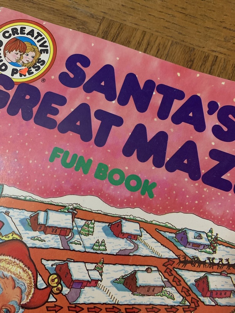 Santas Great Maze Fun Book