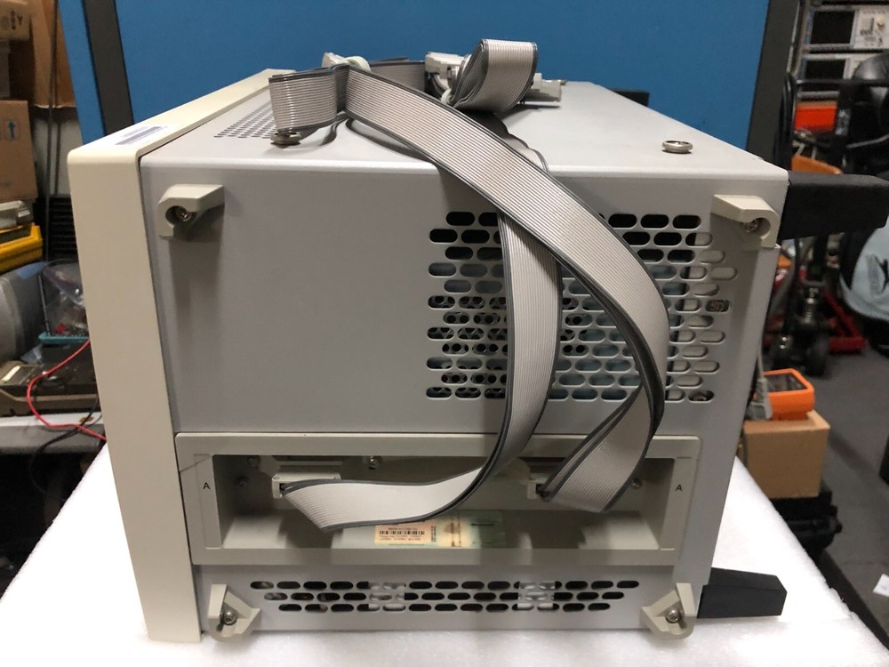 Agilent 16802A 68-Channel Logic Analyzer with opt 101, 102, 111