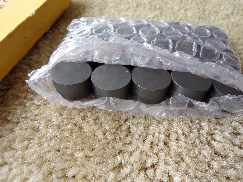 30 pcs Ceramic Magnets Strong Magnetic Material @c11