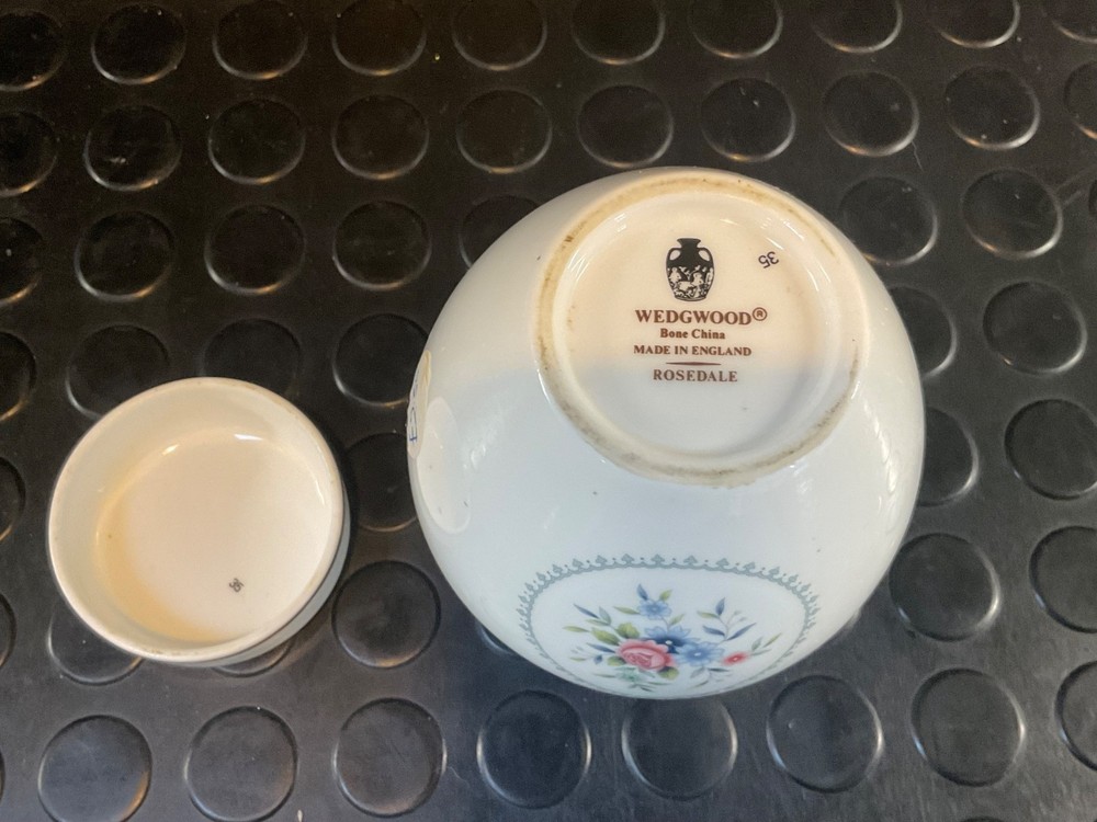 Wedgewood Bone China Rosedale Pattern Ginger Jar with Lid