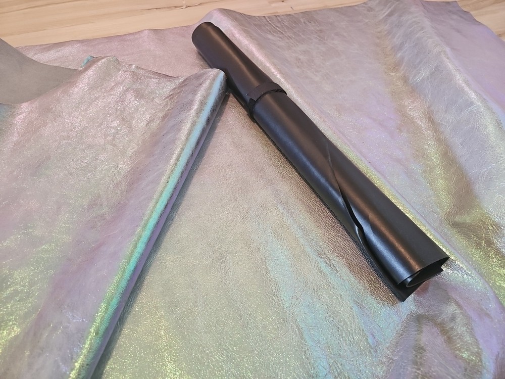 3-4oz DISTRESSED CHAMELEON COSMIC SHIMMER IRIDESCENT LEATHER HIDE SHEET,PANEL 23