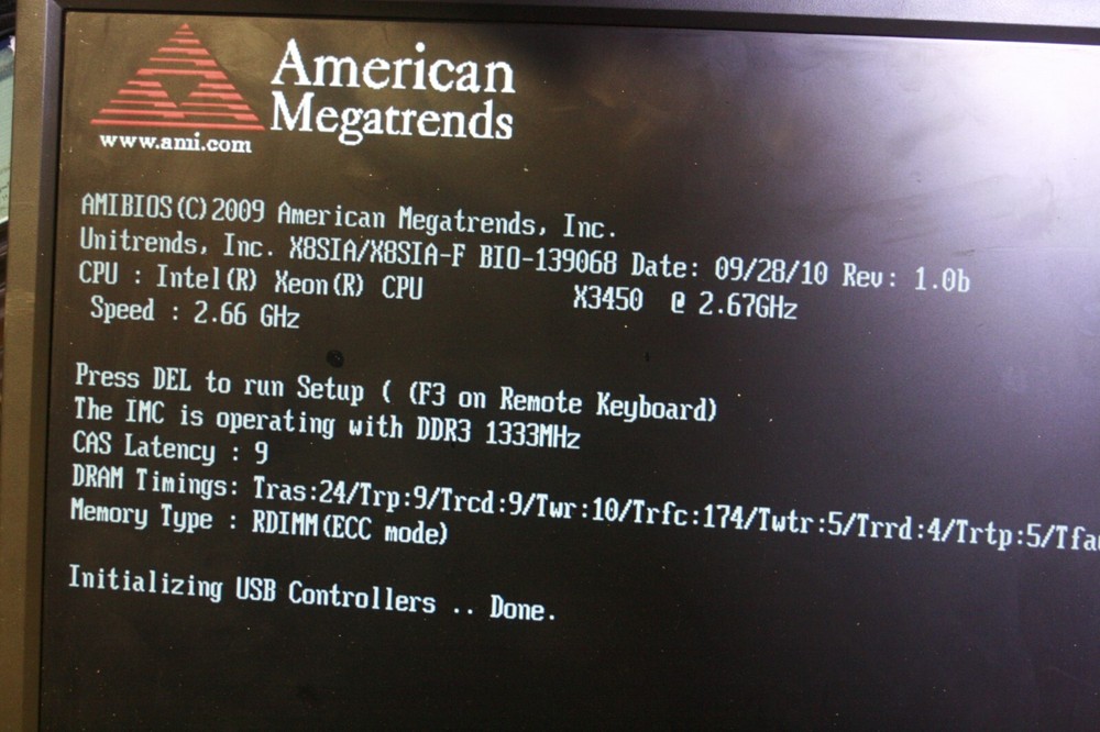 Unitrends Recovery-823 Rack Appliance Disk Array Xeon 2.67GHz