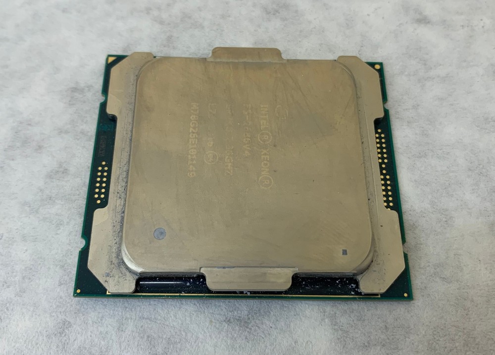 Intel Xeon E5-2686V4 SR2K8 2.30GHz L819E373 Server CPU
