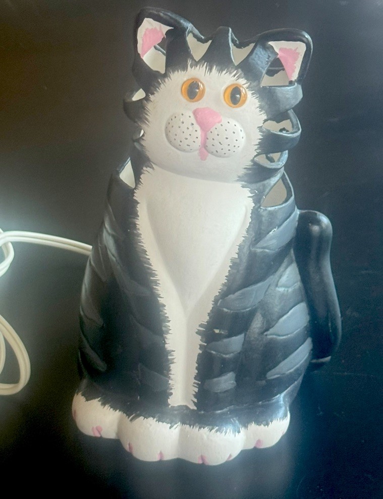 Whimsical Gantz style Ceramic Black White Cat Accent Lamp Night Light