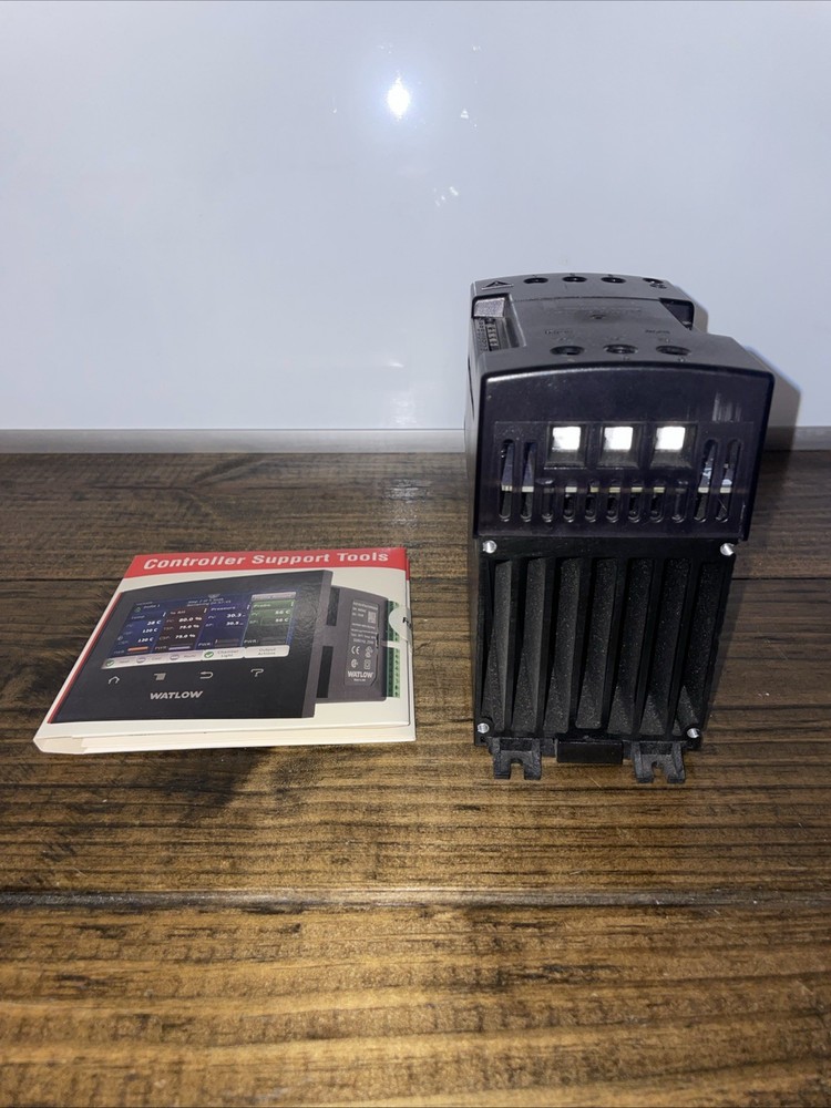 Watlow DC10-48P0-0000 solid state power controller