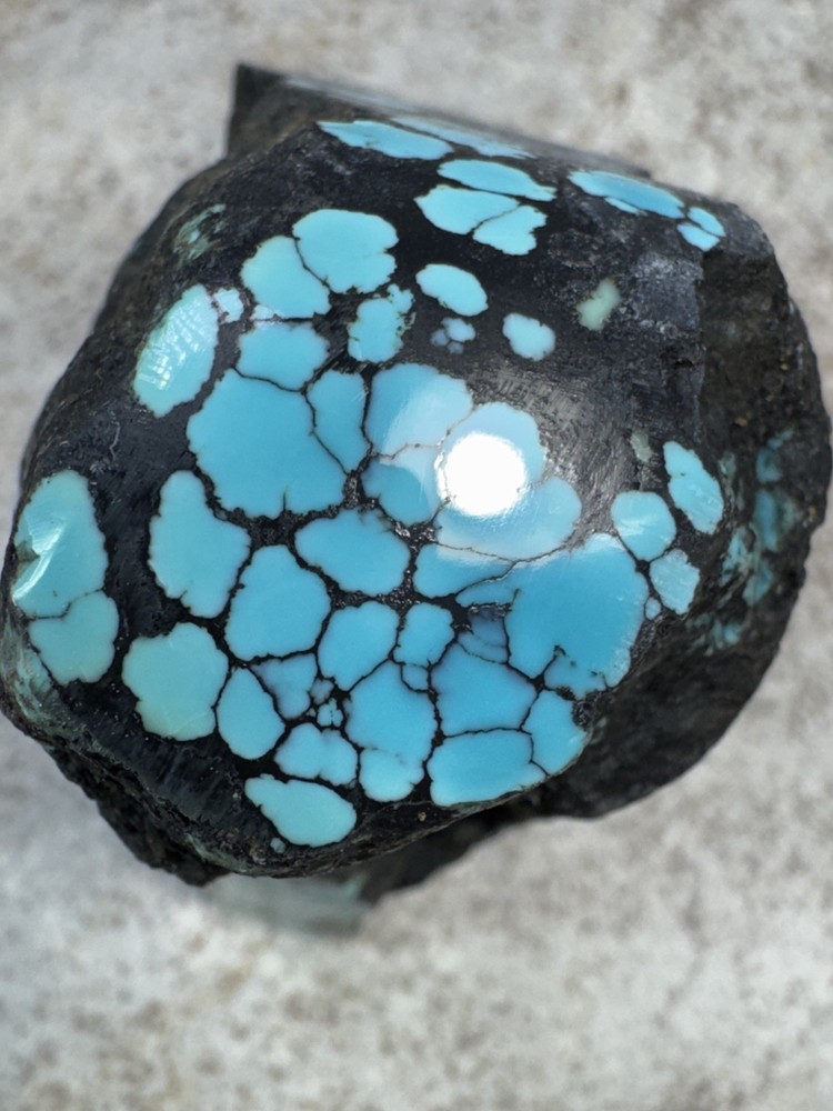 Hubei turquoise rough , solid spiderwebs nuggets in blue color tight pattern
