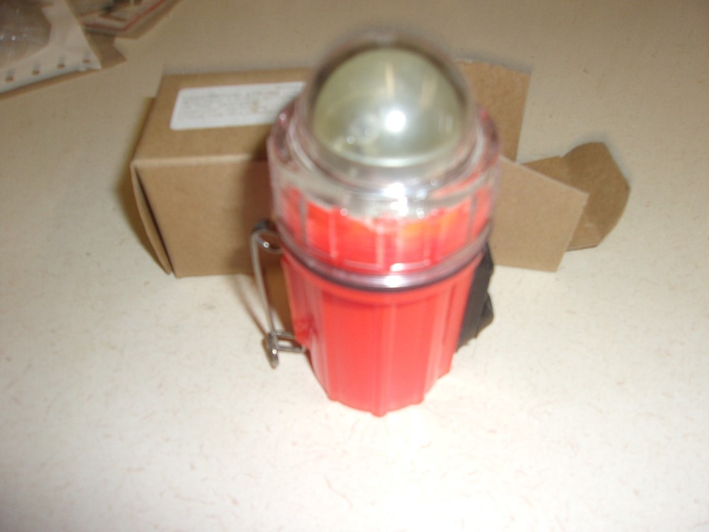 STROBE LIGHT WITH BELT PIN AND CLEAR LENS MODEL SPCC