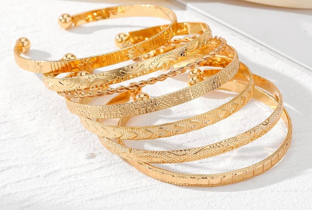 14k Gold Bangle Bracelets 7pcs
