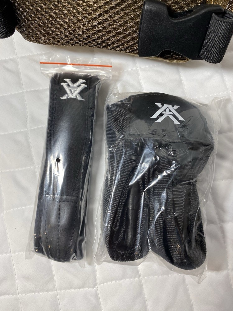 Diamond Back HD Vortex 12x50 Binoculars With Case. Excellent Condition