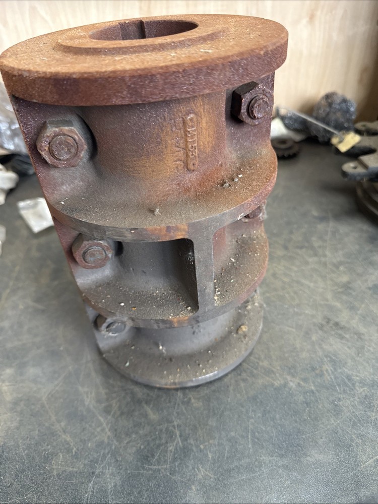 Coupling 009108. M153. 2. 1/2 Bore. B596