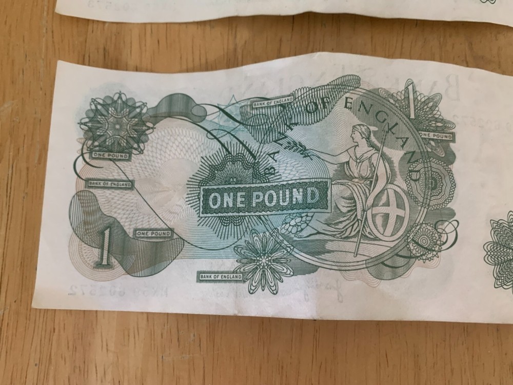 Vintage 3 X Pound Notes and 100Cent Francs Belgique Note
