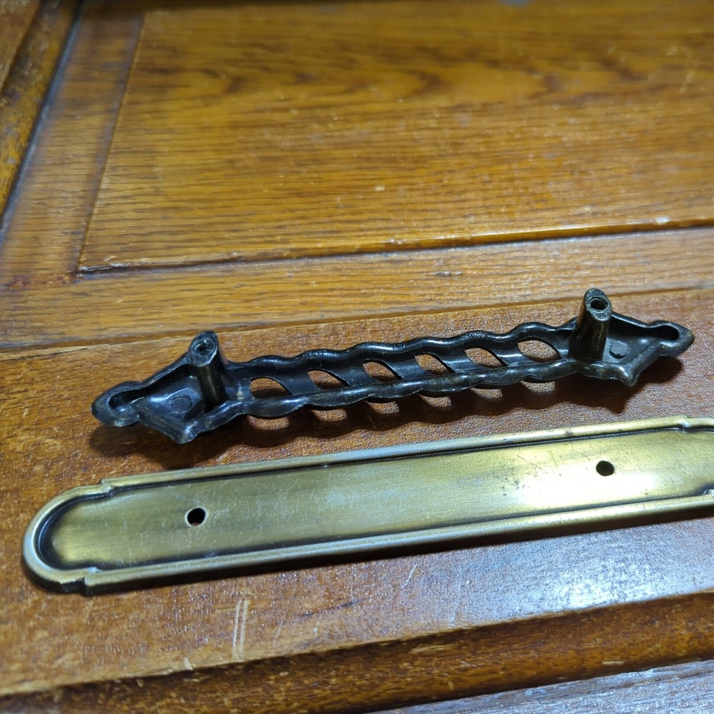 Vintage Hardware Drawer Cabinet Handle /Pull