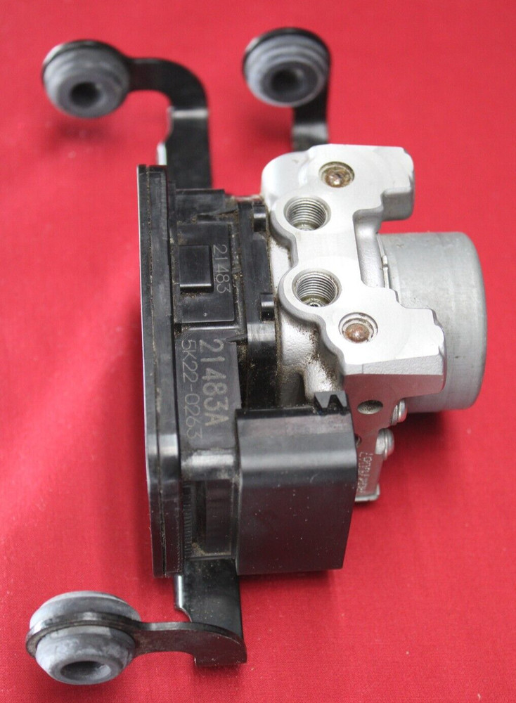 2013 - 2017 Triumph Daytona 675R ABS UNIT Modulator #1979