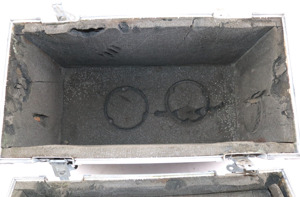 Calzone Heavy Duty Road Case w/ Wheels