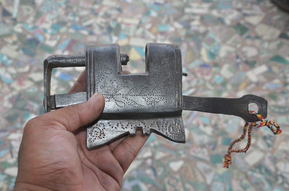 Vintage Iron Handcrafted Solid Inlay Engraved Unique Shape Strip System Padlock