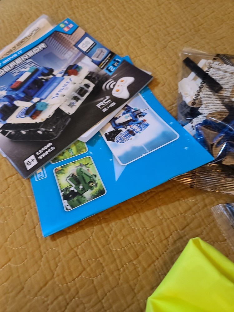 VERTOY Robot Building Kit for Kids 6-12 STEM Remote Control Policeman