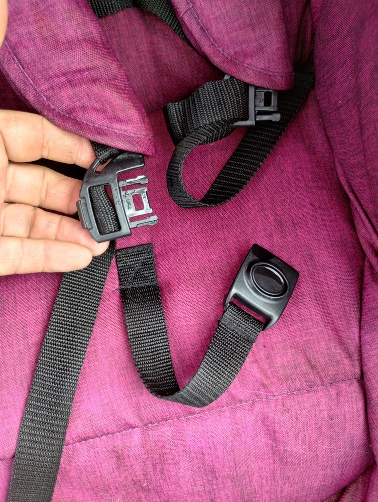 Evenflo Urbini Omni Plus stroller front seatbelt harness
