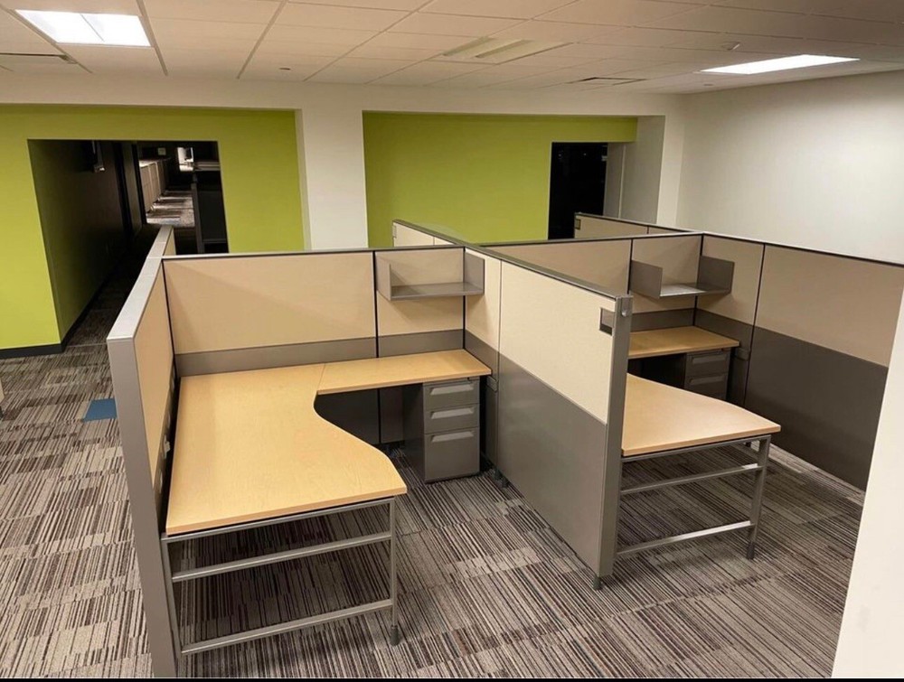 Herman Miller Cubicle 6ft By 6ft L Shape