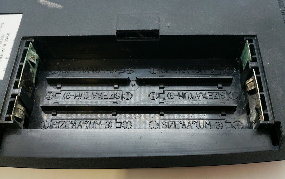 SPACE INVADER - ENTEX ELECTRONICS GAME MISSING BATTERY DOOR AS-IS Part Unit