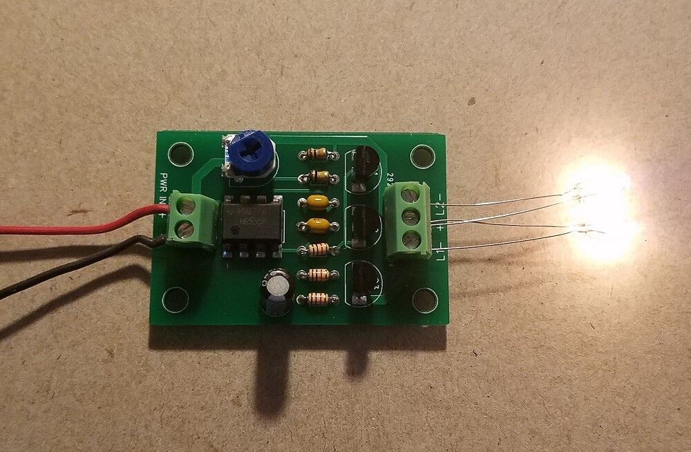 DC Dual Flasher Circuit (Variable Speed)