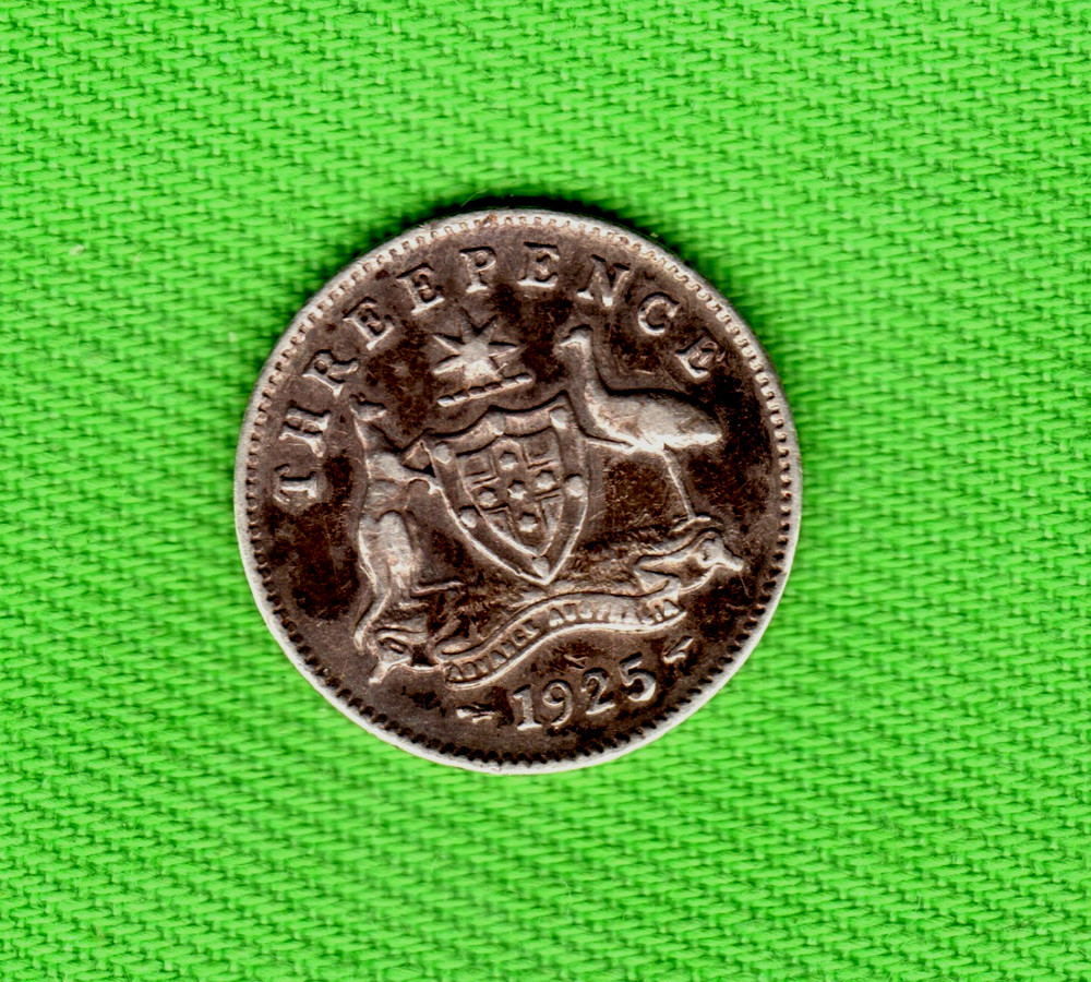 1925 AUSTRALIA SILVER THREEPENCE COIN