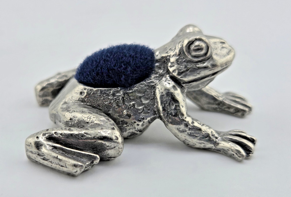Pewter Pin Cushion FROG Sewing Vintage