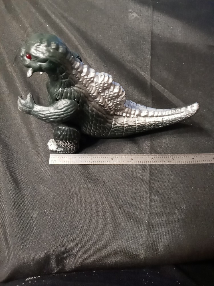 DINOSAUR GODZILLA COPY DOES NOT WORK SOLD AS IS