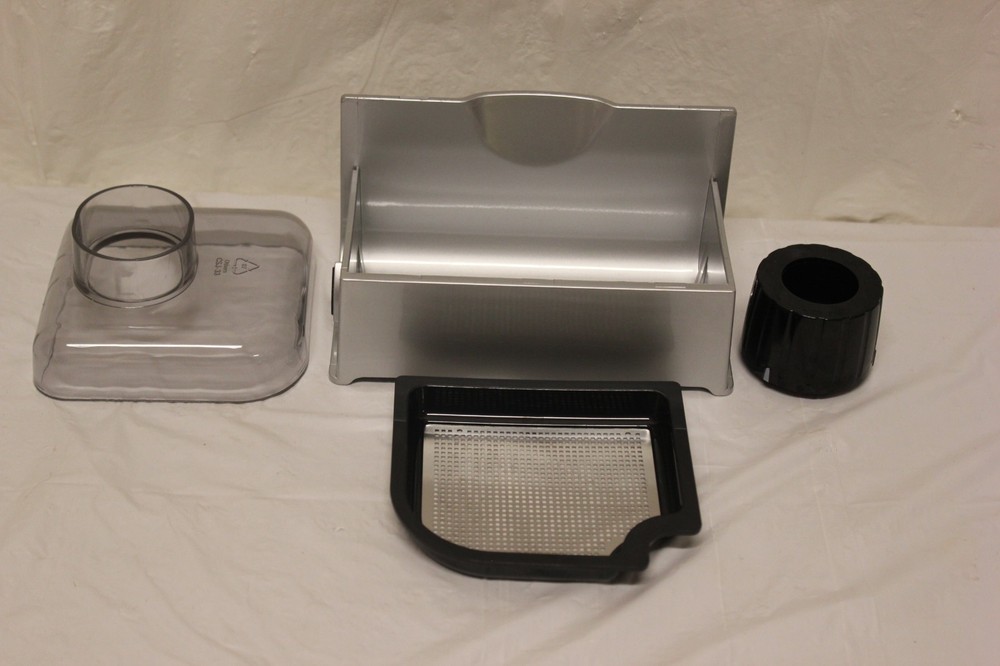 Omega CUBE300S Cube Slow Masticating Compact 200W Juicer C4