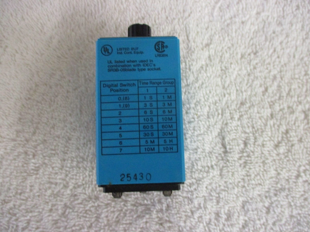 idec Electronic Timer 120VAC RTE-B12
