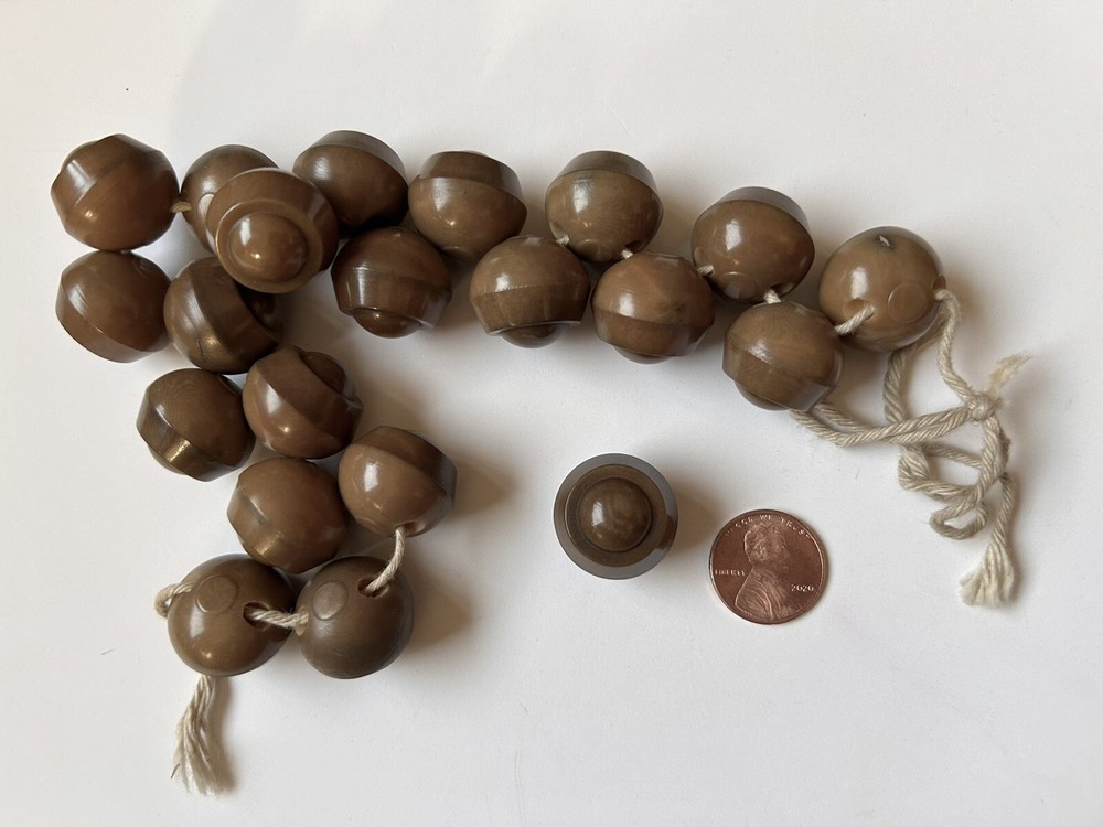 Vintage - 21 Round Ball Plastic Coat Buttons