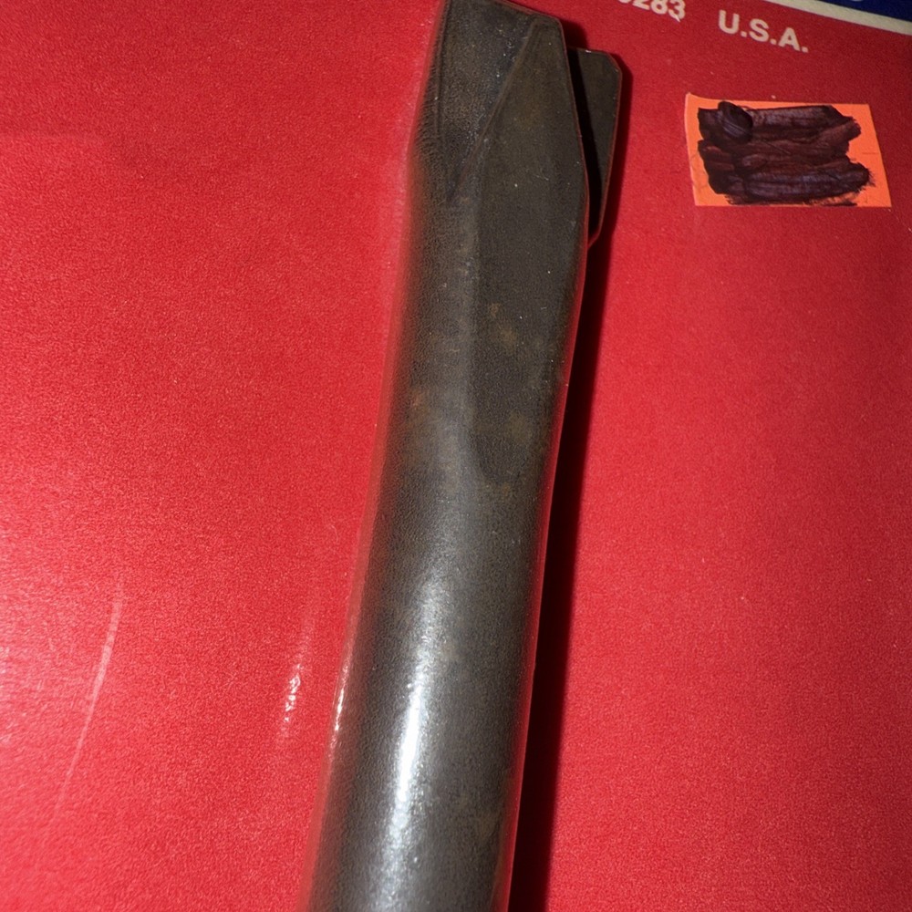 OLD FORGE TOOLS PNEUMATIC AIR CHISEL 1955 AUTO BODY WORK BODY RIPPER CHISEL NOS