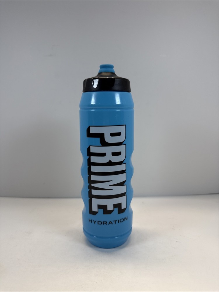 PRIME Hydration 32 oz Blue Squeeze Water Bottle
