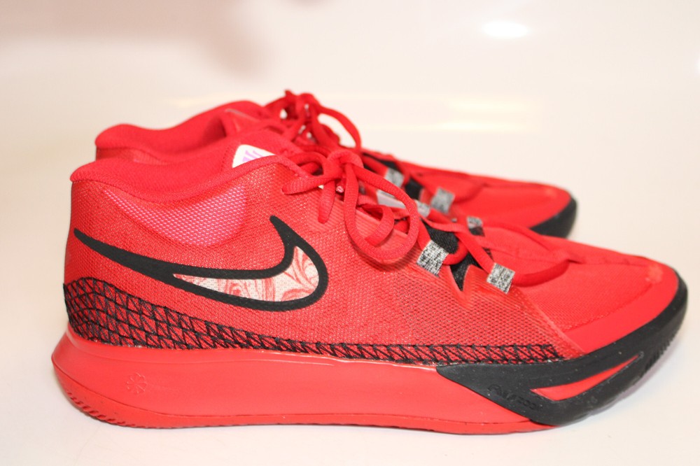 Nike Kyrie Flytrap 6 University Red DM1125-600
