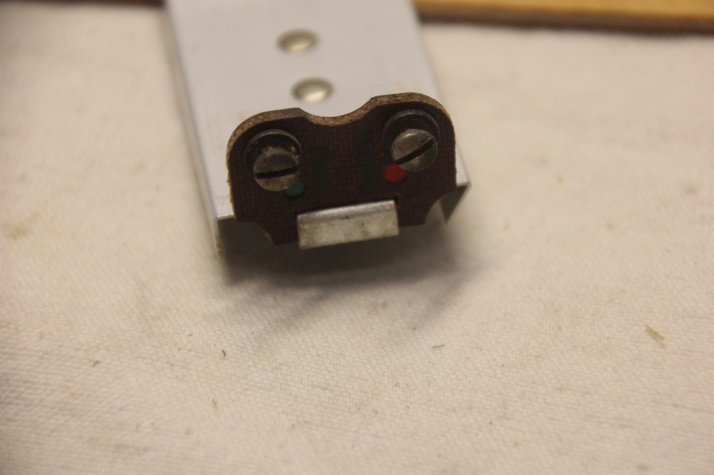 BC-611 Radio wire shield