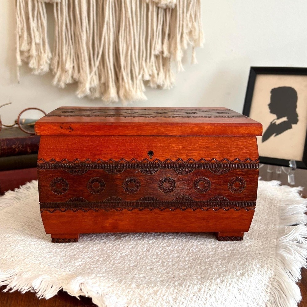 Vintage Etched Burned Wood Box (3992)