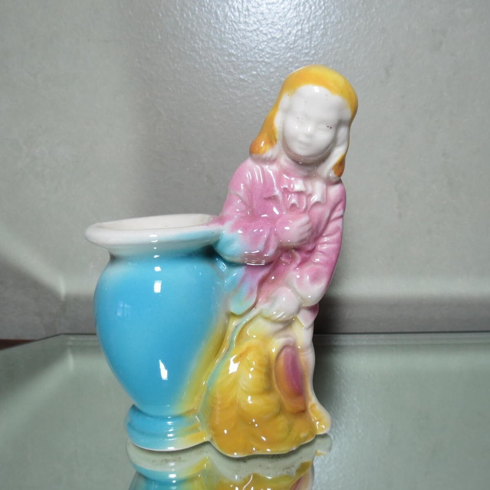 Plume hatted gentleman vintage planter bowing