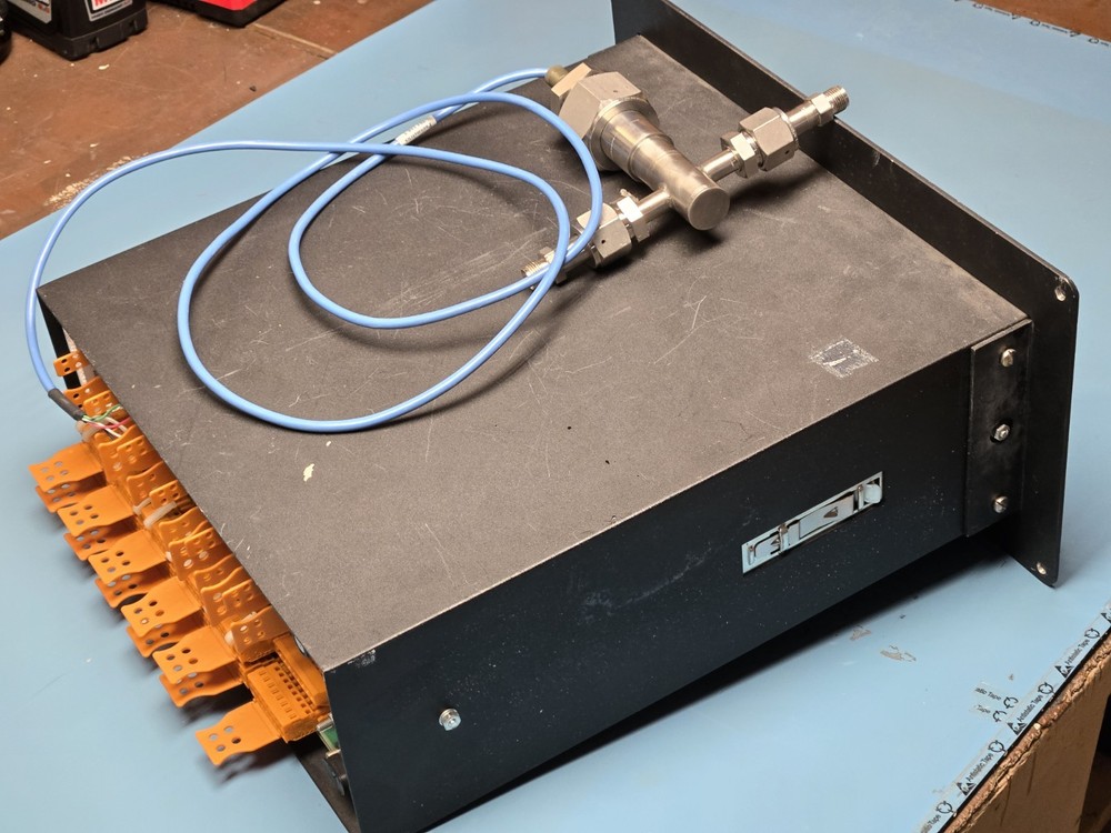 Panametrics moisture analyzer MIS1-321-111100-600