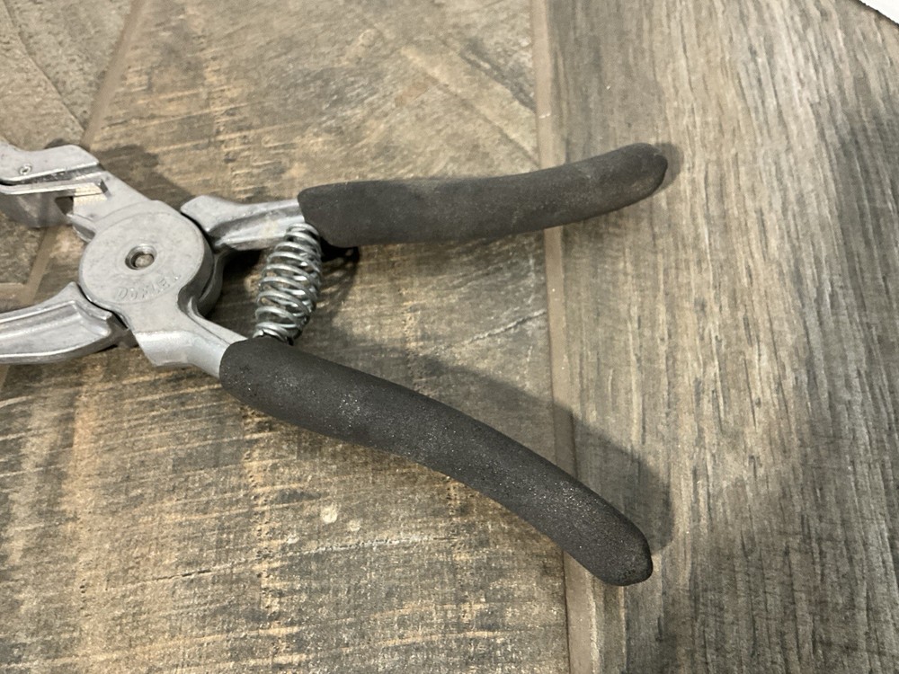 Duflex ProGrip II Universal Tag Applicator 10" Long Black Handle