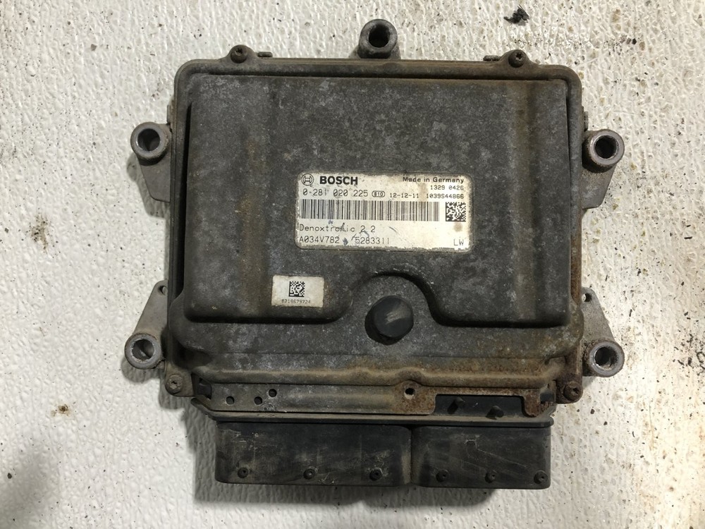 Peterbilt 579 Electronic DPF Control Module - Used | P/N A034V782