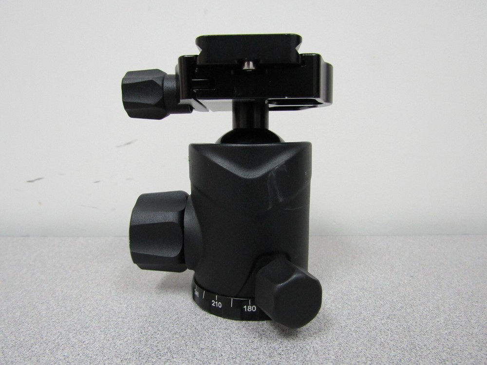 Induro BHM2S Ball Head - Max Load 30.9 lb