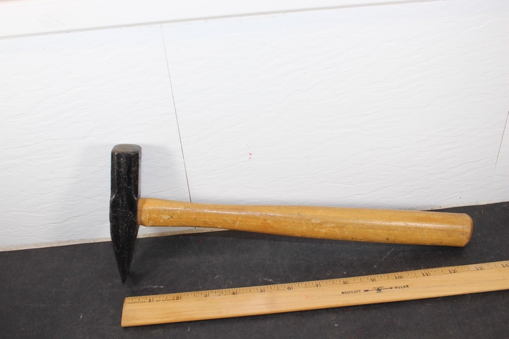 MTM 1lb. Rivet Hammer