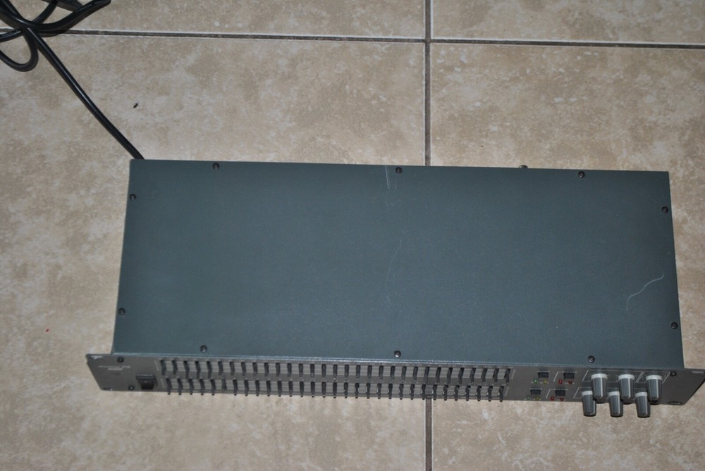 american dj xeg -312 graphic equlizer