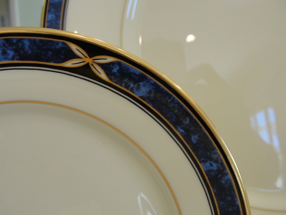 LENOX MOUNTAIN VIEW 1 - 5 PIECES SETTING LOOKS NEW
